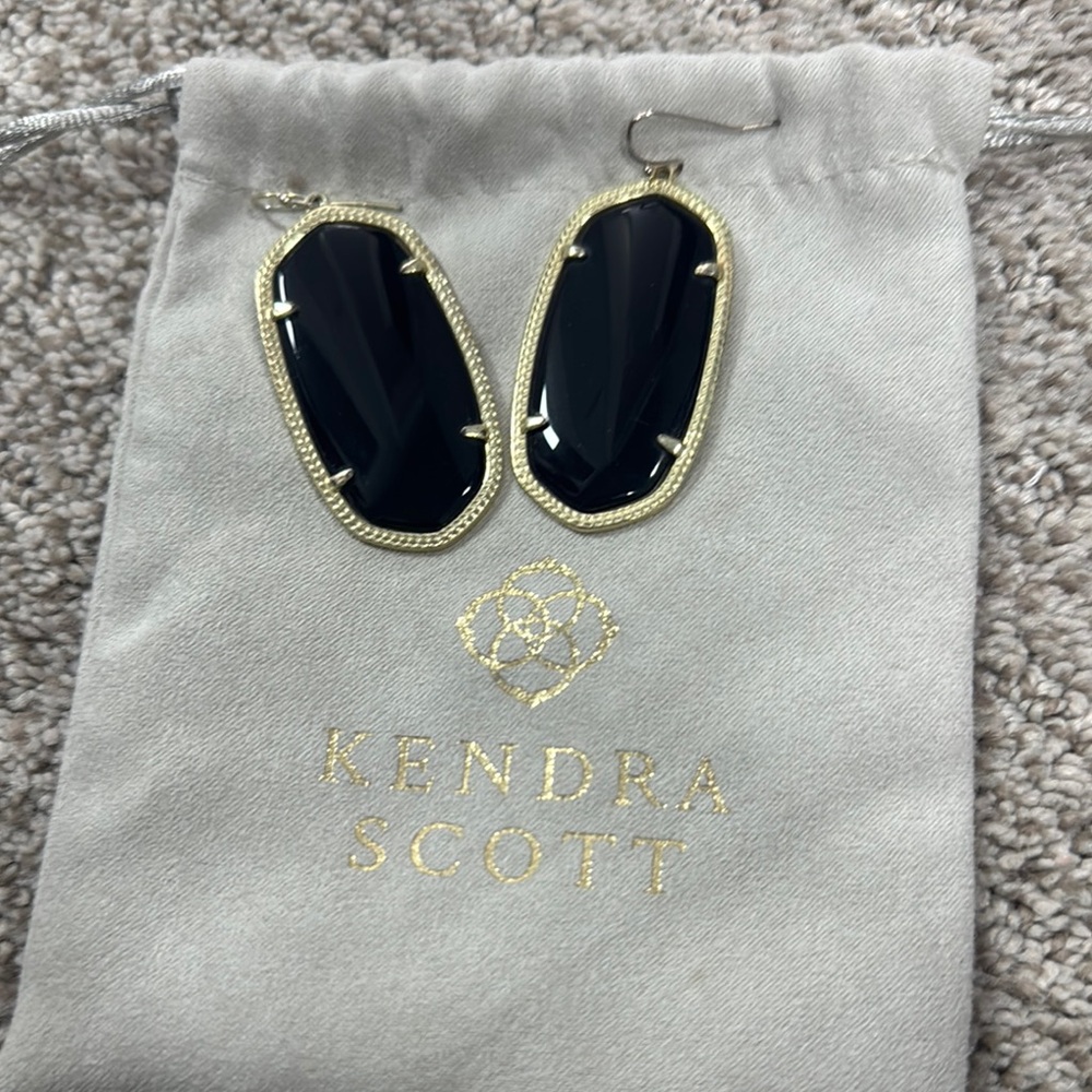 Kendra Scott Black and Gold Geometric Stud Earrings